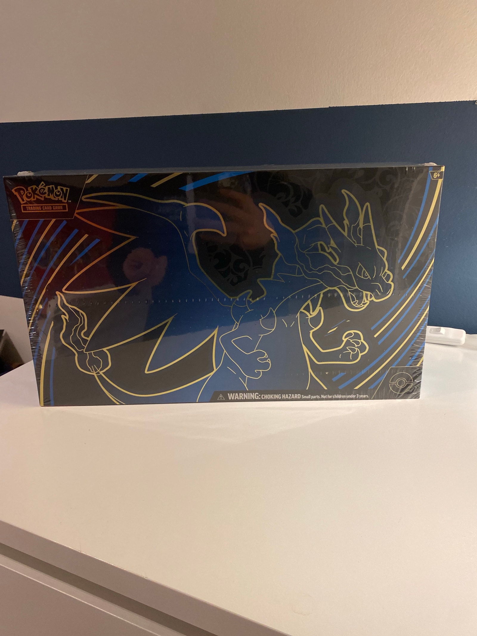 Pokémon Mega Charizard X EX Ultra Premium Collection
