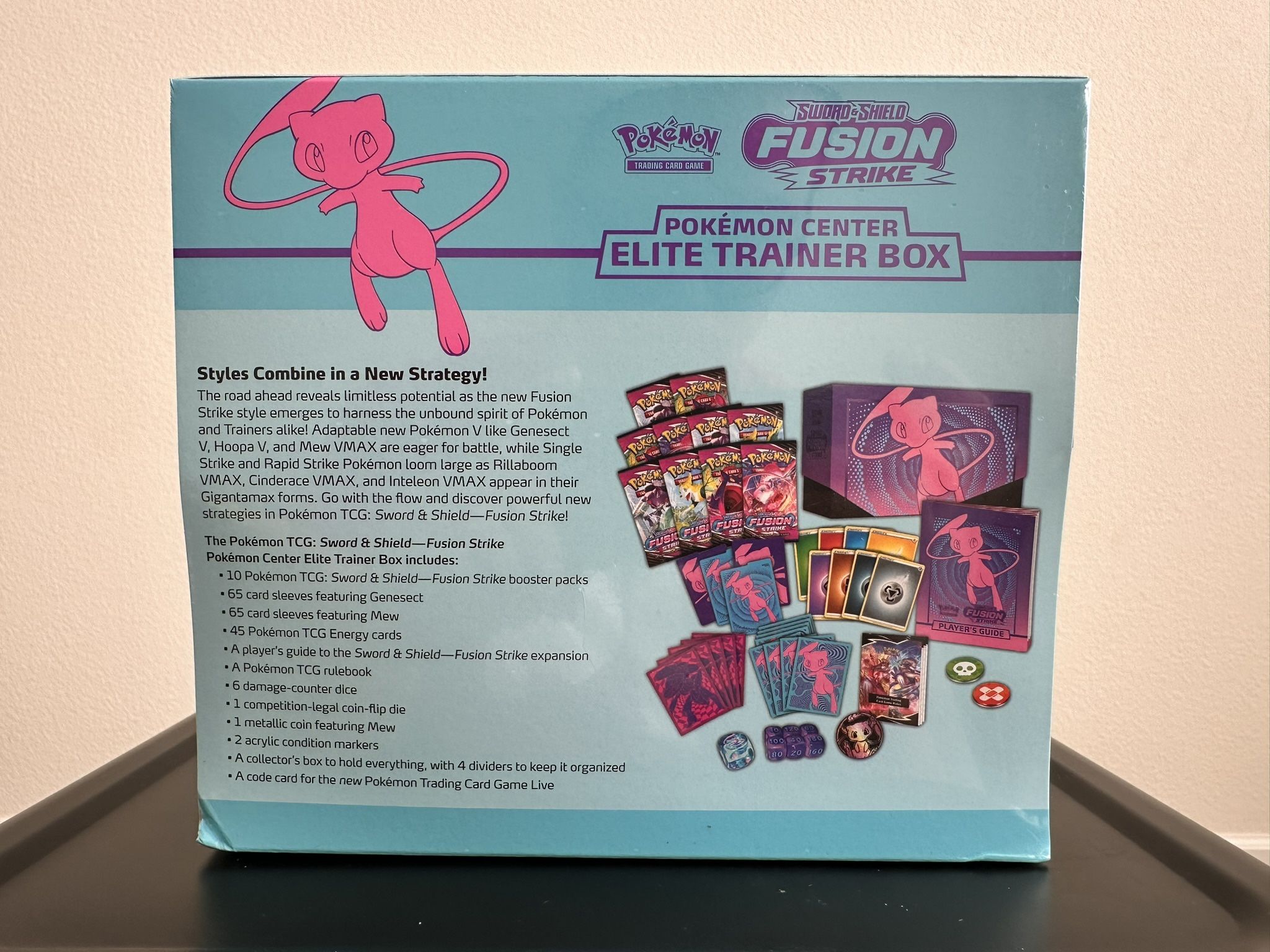 Fusion Strike Pokémon Center Elite Trainer Box - Image 2