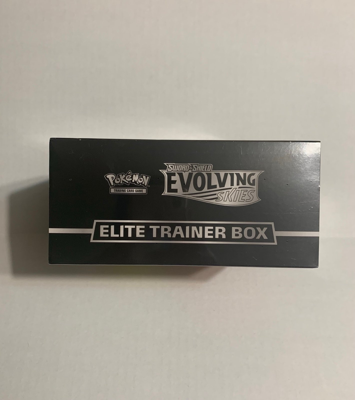 Pokemon TCG Sword & Shield Evolving Skies Elite Trainer Box ETB Factory Sealed - Image 3