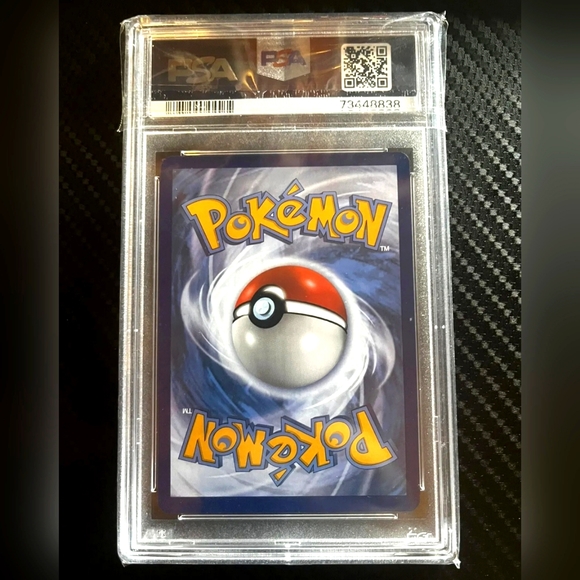 Pokémon TCG Umbreon VMAX Evolving Skies 215/203 Holo Secret Rare PSA 10 - Image 2